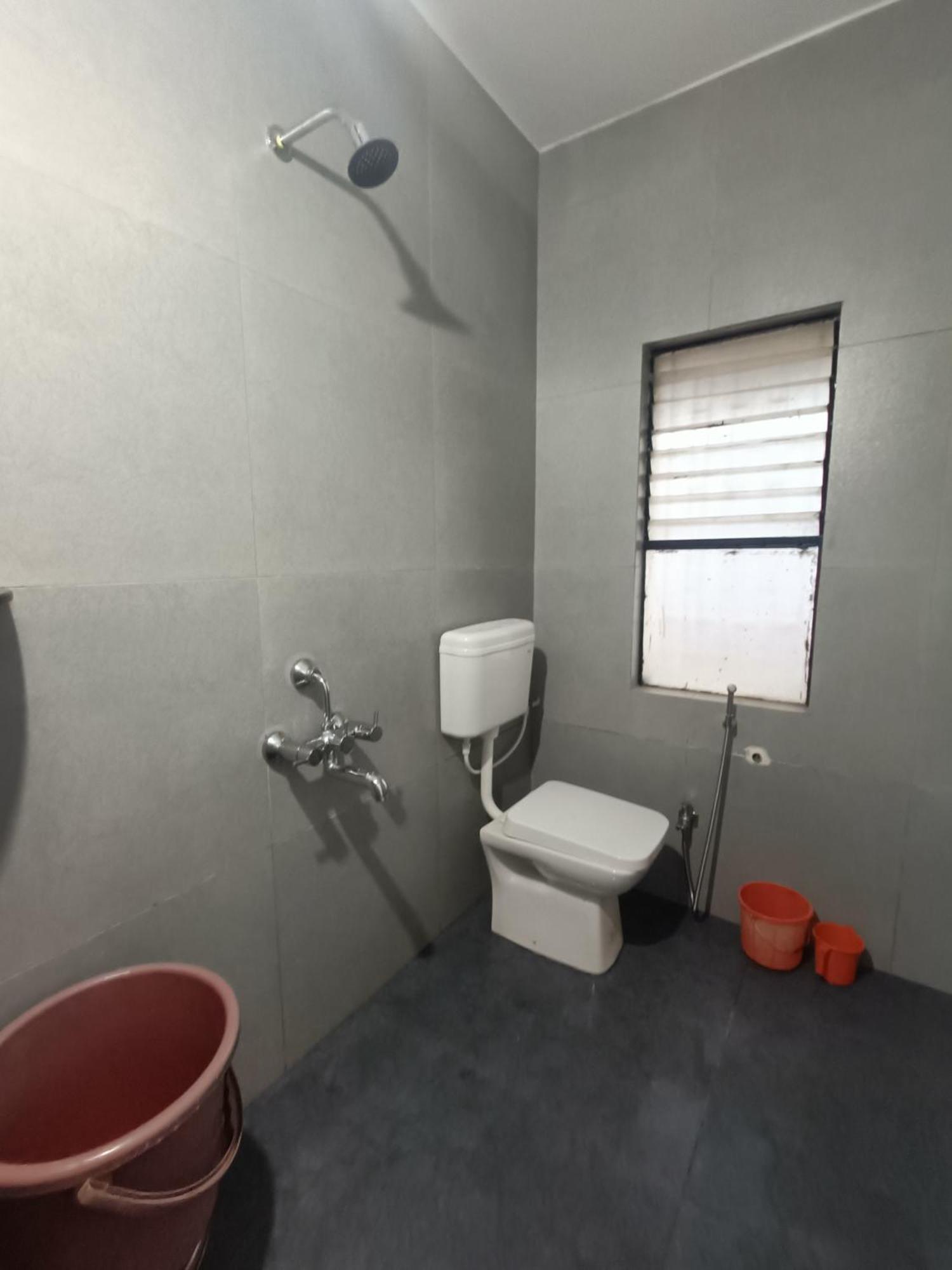 Hotel Parth Residency Kolhapur Esterno foto