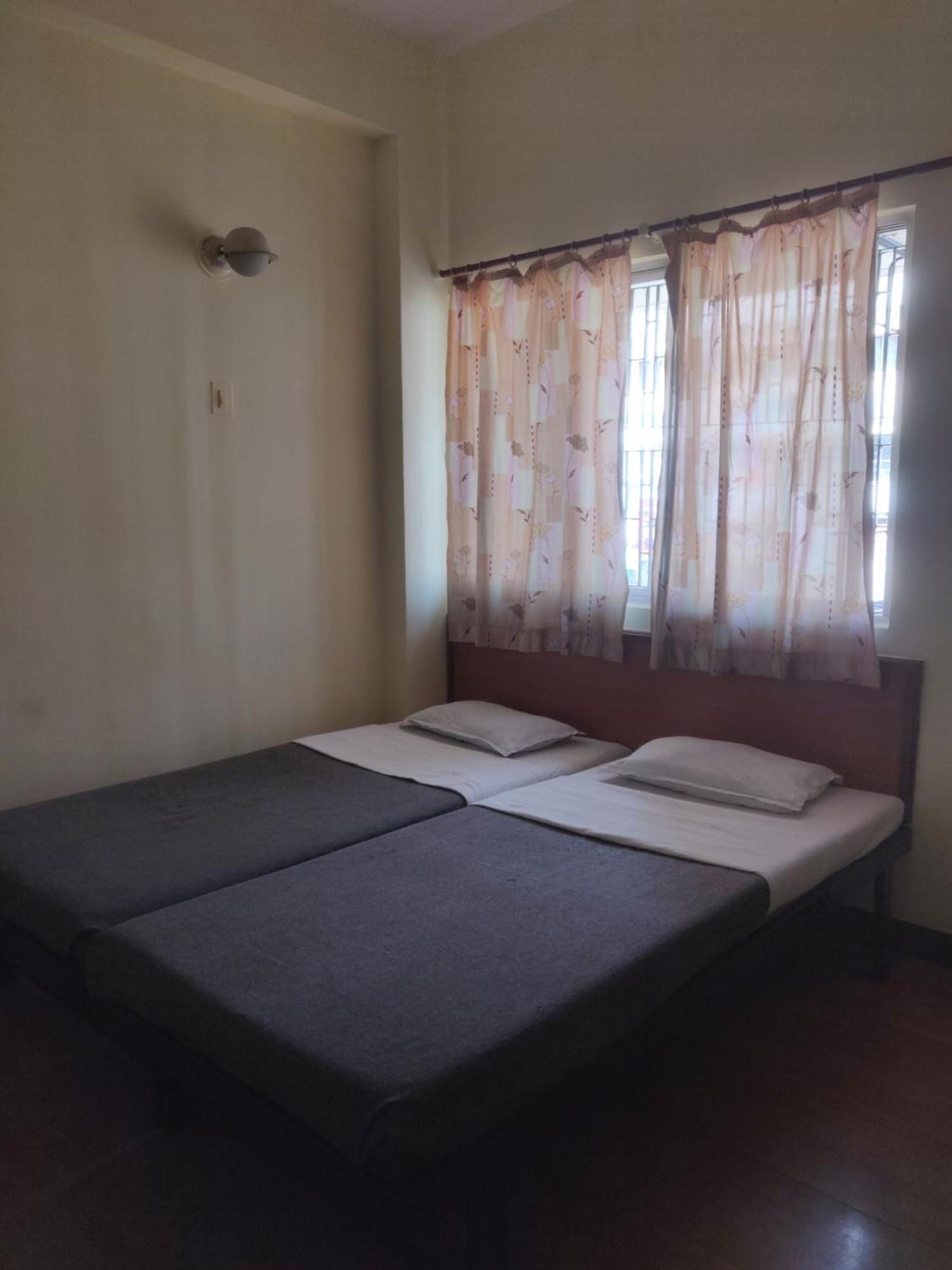 Hotel Parth Residency Kolhapur Esterno foto