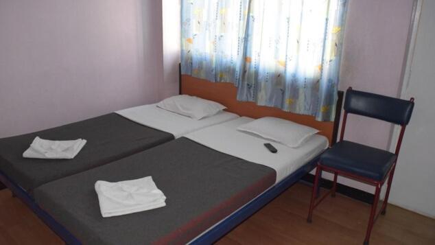 Hotel Parth Residency Kolhapur Esterno foto
